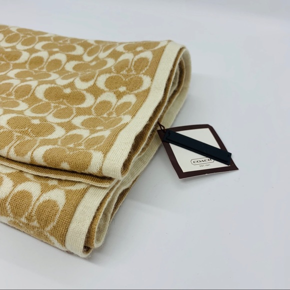 COACH SCARF NEW + I GIFT YOU 2 coach WRISTLET - Picture 3 of 5